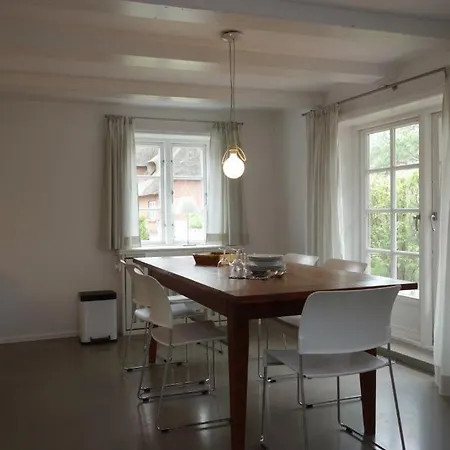 Welkimen Tues 2-moderne * Oldsum